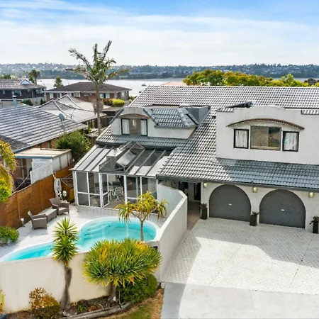 Luxury Pool Home 4 Bedroom 3 Bath Near Beach Supermarket